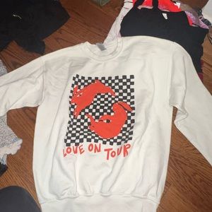 Love in your merch HARRY STYLES